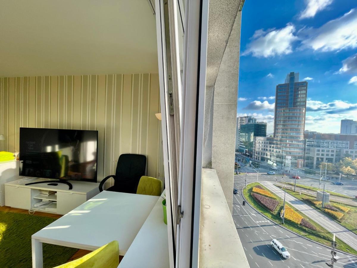 Super Apartament Green Rondo Onz Metro Nowe Wifi 300 Mb/S Aircondition Netflix Spotify Varsovie Extérieur photo