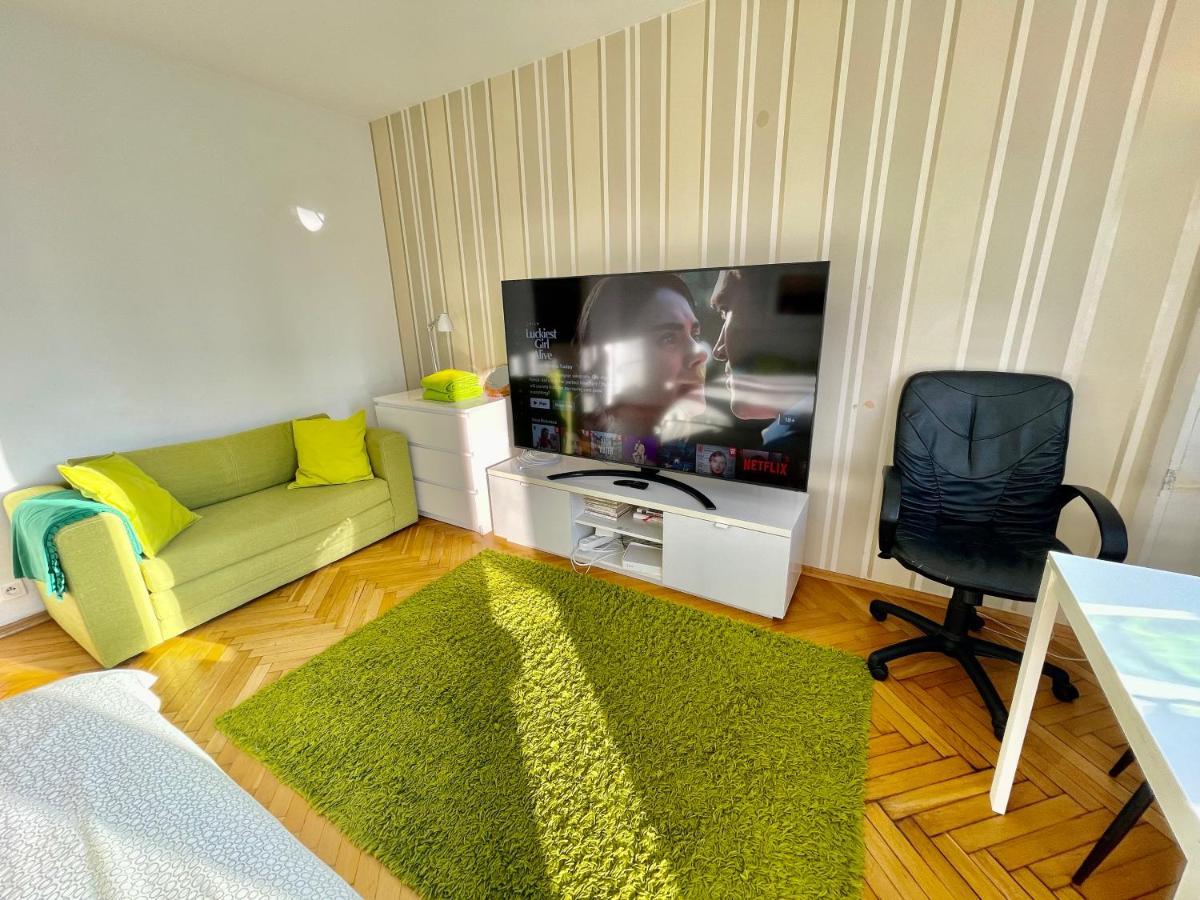 Super Apartament Green Rondo Onz Metro Nowe Wifi 300 Mb/S Aircondition Netflix Spotify Varsovie Extérieur photo